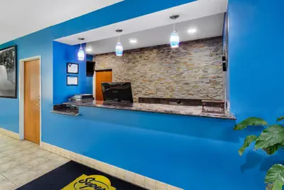 Photo 4 - Super 8 by Wyndham Kokomo
