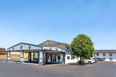 Photo 2 - Super 8 by Wyndham Amarillo Central TX