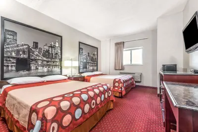 Photo 5 - Super 8 by Wyndham North Bergen NJ/NYC Area