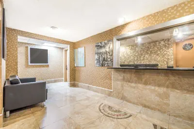 Photo 4 - Super 8 by Wyndham North Bergen NJ/NYC Area