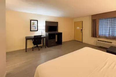 Photo 5 - Motel 6 Charlotte, NC - Northlake