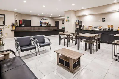 Photo 4 - SureStay Hotel by Best Western Orange