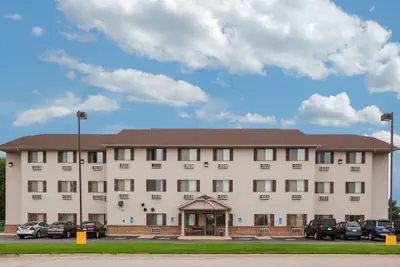 Photo 2 - Super 8 by Wyndham Mason City