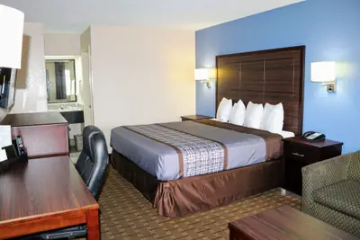 Photo 5 - SureStay Hotel by Best Western Terrell
