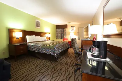 Photo 5 - Dexter Inn