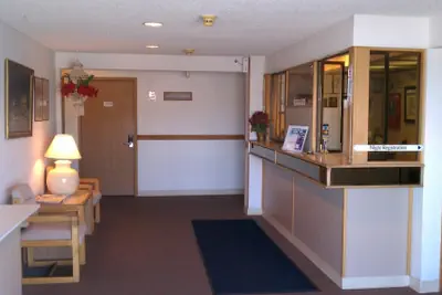 Photo 5 - Colorado River Value Inn