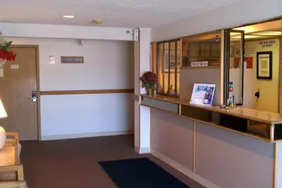 Photo 4 - Colorado River Value Inn