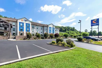 Photo 2 - Comfort Inn Harriman