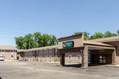 Photo 2 - Quality Inn Chicopee - Springfield