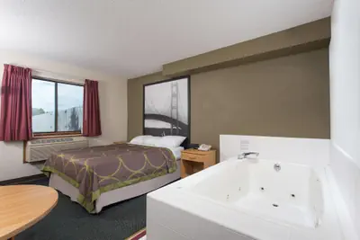 Photo 5 - Super 8 by Wyndham Houghton Lake