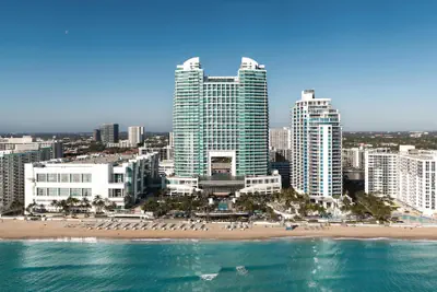 Photo 2 - Signia by Hilton Diplomat Beach Resort