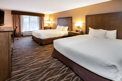 Photo 2 - Best Western Plus Kalispell/Glacier Park West Hotel & Suites
