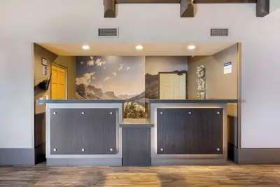 Photo 5 - Best Western Plus Kalispell/Glacier Park West Hotel & Suites