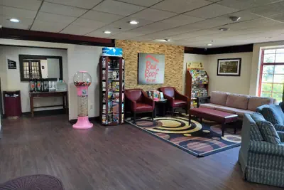 Photo 3 - Red Roof Inn Lancaster