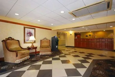 Photo 2 - Quality Inn & Suites Bensalem