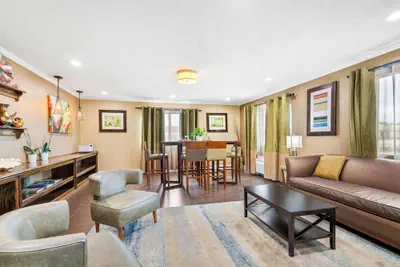 Photo 4 - Best Western Gateway Inn