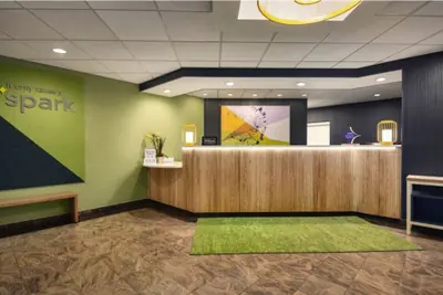 Photo 3 - Spark by Hilton Woburn Boston