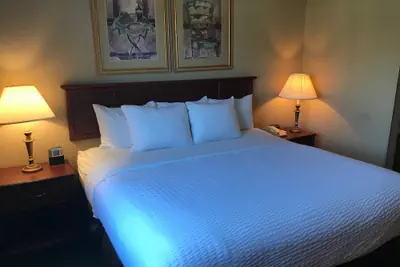 Photo 5 - The Marx Hotel