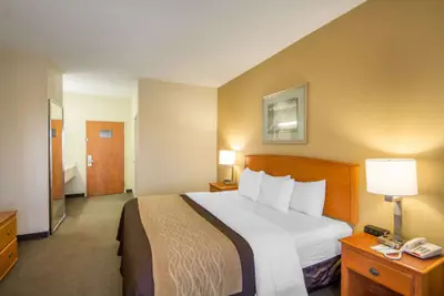 Photo 4 - Quality Inn & Suites MidAmerica Industrial Park Area