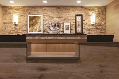 Photo 4 - Country Inn & Suites by Radisson, Nashville Airport East, TN