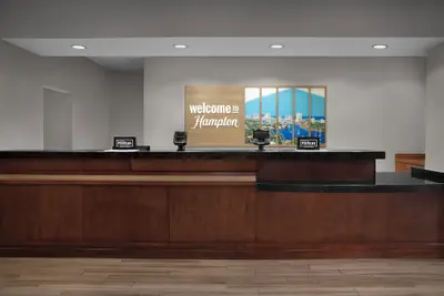 Photo 3 - Hampton Inn Ft. Lauderdale/Downtown Las Olas Area