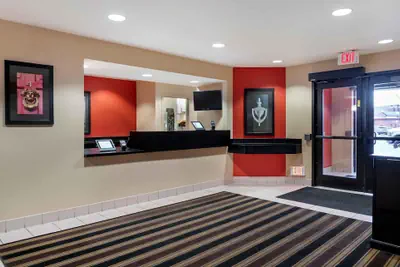 Photo 2 - Extended Stay America Select Suites - Detroit - Roseville