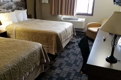 Photo 5 - Super 8 by Wyndham Sioux Falls/41st Street