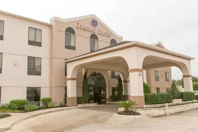 Photo 2 - Comfort Suites Austin NW Lakeline