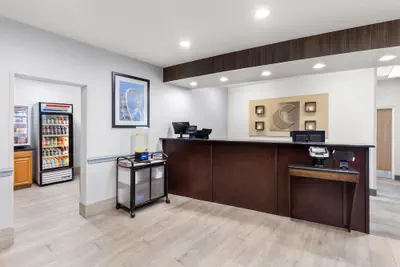 Photo 5 - Comfort Suites Near Universal Orlando Resort