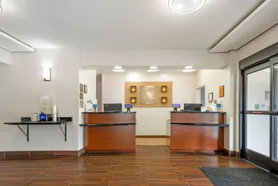Photo 3 - Comfort Inn & Suites Covington - Mandeville