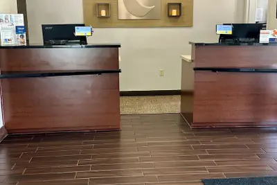 Photo 4 - Comfort Inn & Suites Covington - Mandeville
