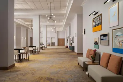 Photo 3 - Hotel Zessa Orange County Airport, a DoubleTree by Hilton