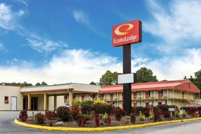 Photo 2 - Econo Lodge Petersburg - Fort Lee