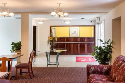 Photo 4 - Econo Lodge Petersburg - Fort Lee