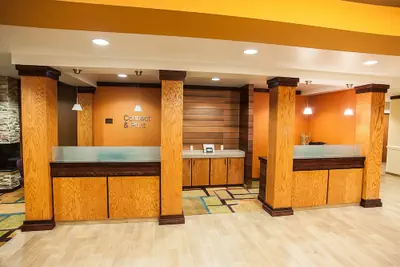 Photo 2 - Comfort Inn & Suites Akron South