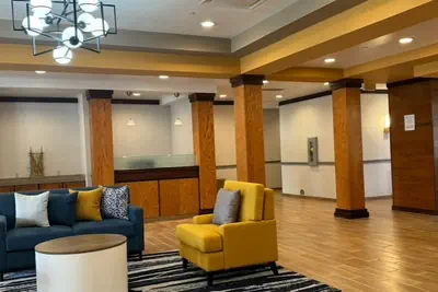 Photo 4 - Comfort Inn & Suites Akron South