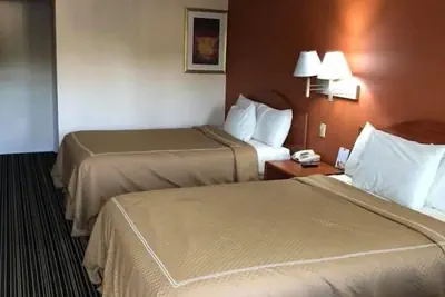 Photo 5 - Scottish Inn & Suites