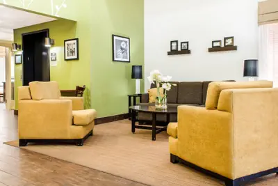 Photo 3 - Sleep Inn & Suites Metairie - New Orleans West