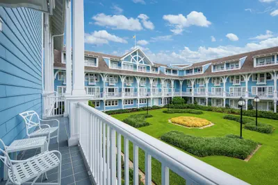 Photo 2 - Disney's Beach Club Resort