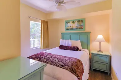 Photo 5 - Sunset Vistas Two Bedroom Beachfront Suites