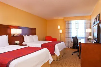 Photo 2 - Hotel Pentagon South