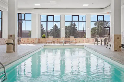 Photo 2 - Elevation Inn & Suites, Trademark Collection by Wyndham