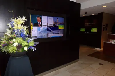 Photo 4 - Courtyard Somerset by Marriott