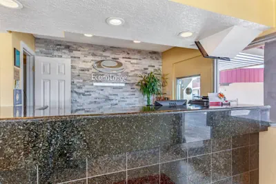 Photo 4 - Econo Lodge Clovis