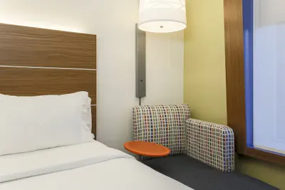 Photo 5 - Holiday Inn Express Rochester NE- Irondequoit by IHG