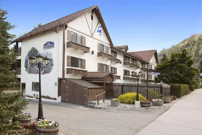 Photo 2 - Howard Johnson by Wyndham Leavenworth