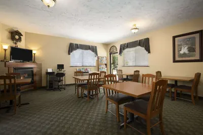 Photo 3 - Howard Johnson by Wyndham Leavenworth
