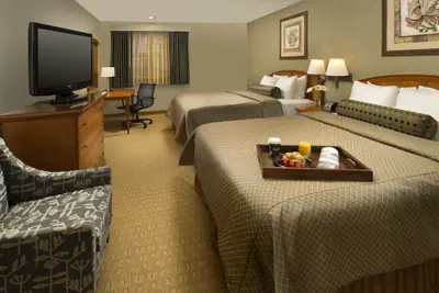 Photo 4 - Redmond Inn