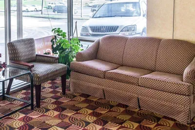 Photo 2 - Economy Inn & Suites