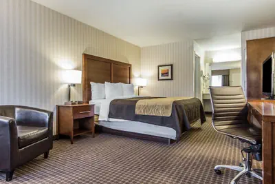 Photo 4 - Quality Inn Half Moon Bay/Miramar Beach